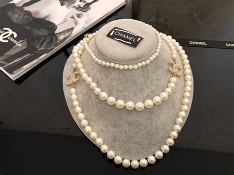 chanel pearl necklace replica ebay|chanel knockoff pearl necklace.